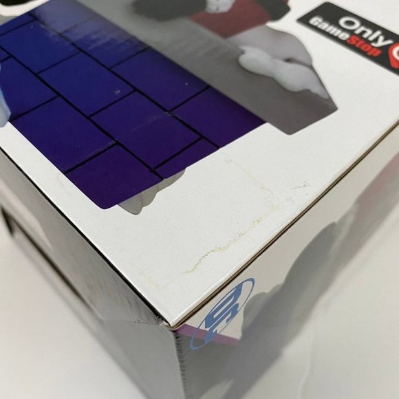 The Joker Santa Collectible Statue Only at Gamestop - Picture 10 of 12